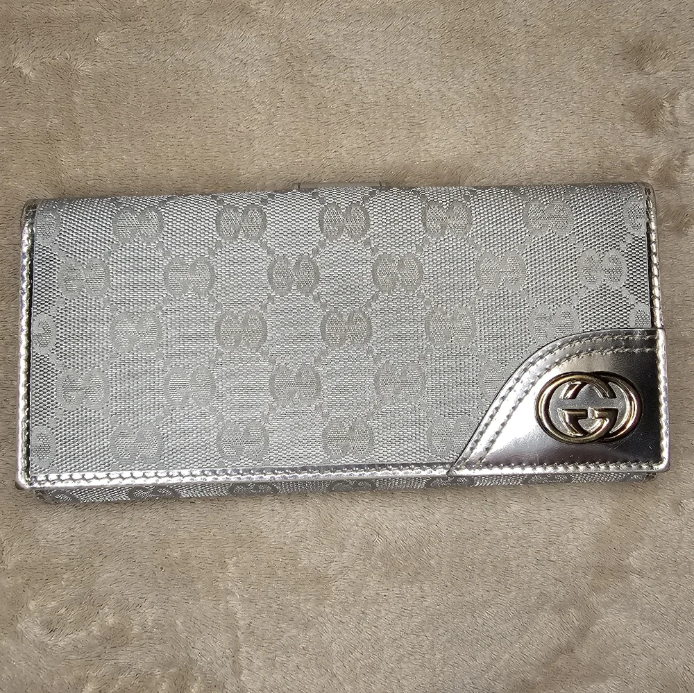 Gucci Rare Silver canvas Long Wallet with Box
